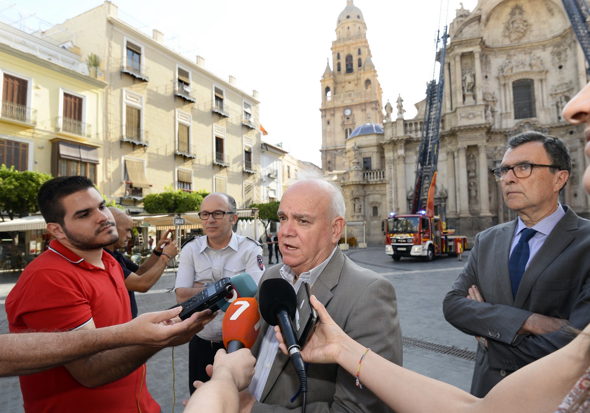 Martínez-Oliva: “El PSOE está en contra de que el Ayuntamiento cumpla con la legalidad presupuestaria”