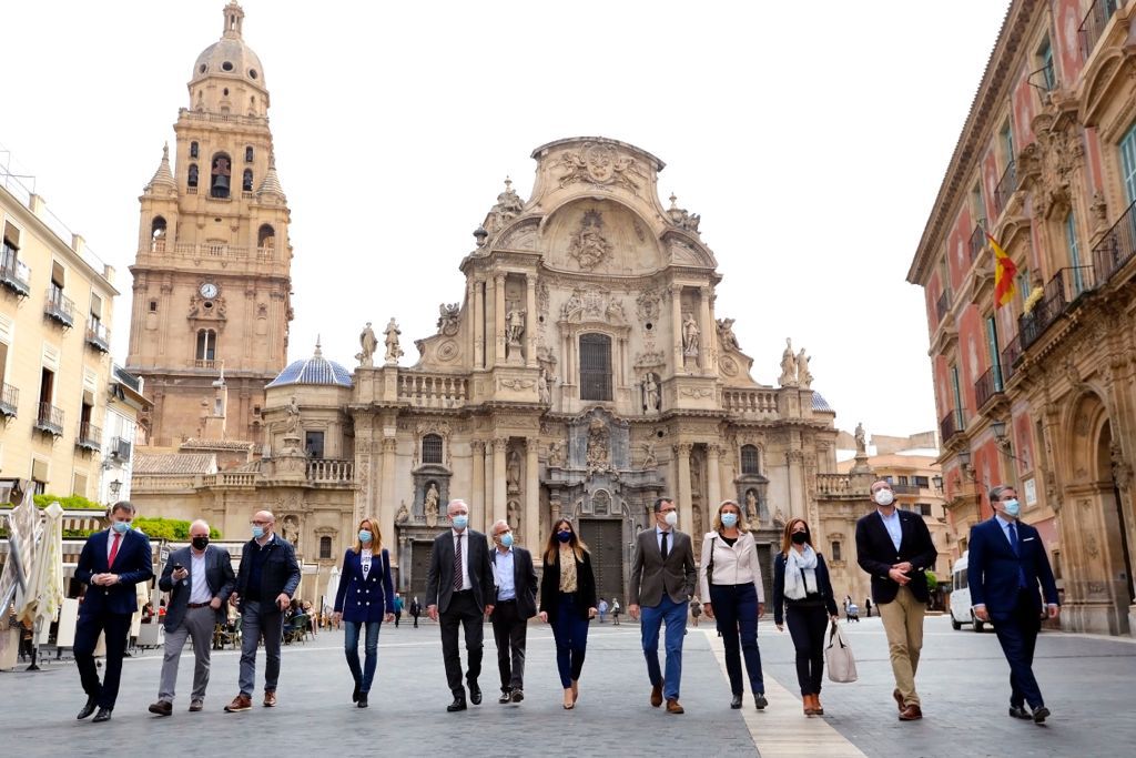 El Partido Popular de Murcia se queda y velará por los intereses de los murcianos