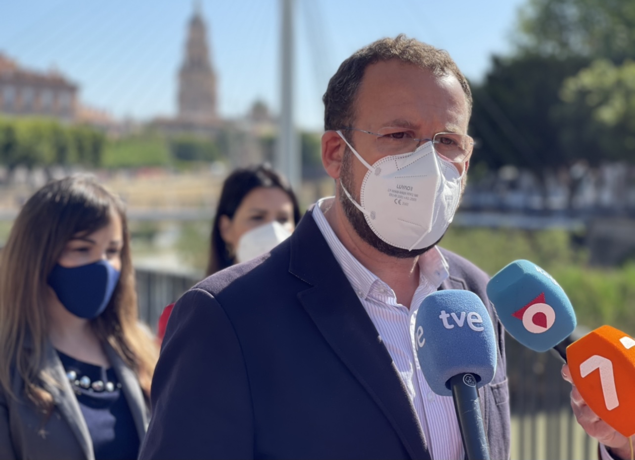 Los socialistas vuelven a presentar el Parque Metropolitano Oeste, un año después de que lo hiciera el PP