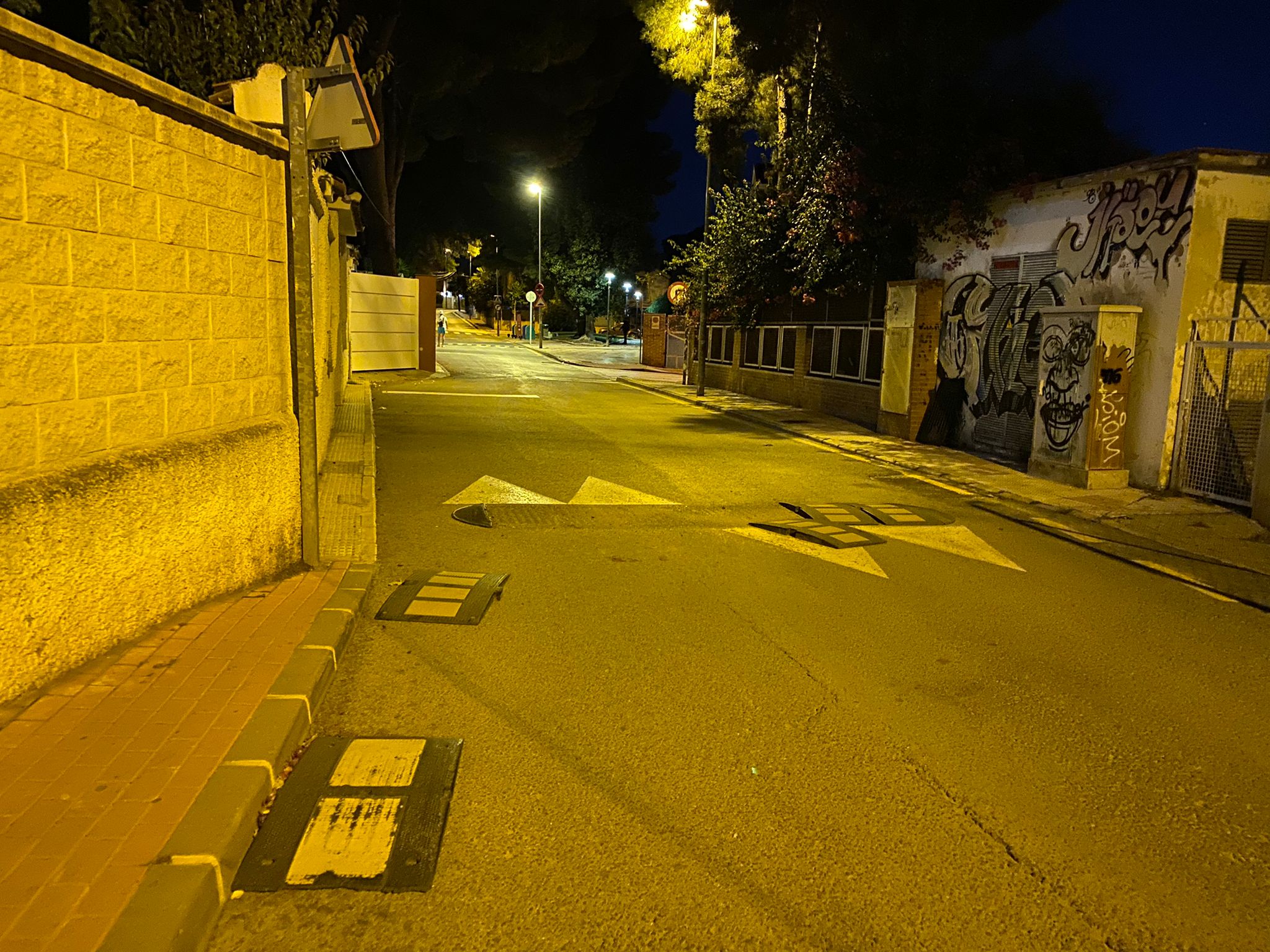 Rotura de resalto en la calle Rosario de Santo Ángel