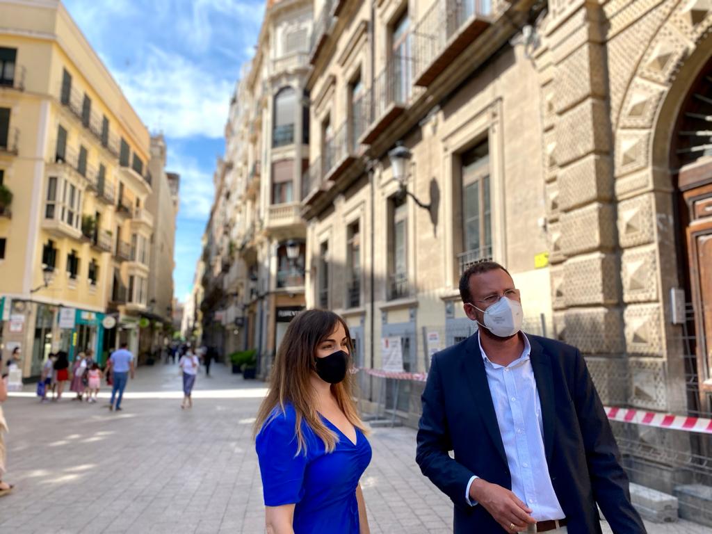 Murcia no tendrá toldos en sus calles este verano por la inacción del nuevo gobierno socialista