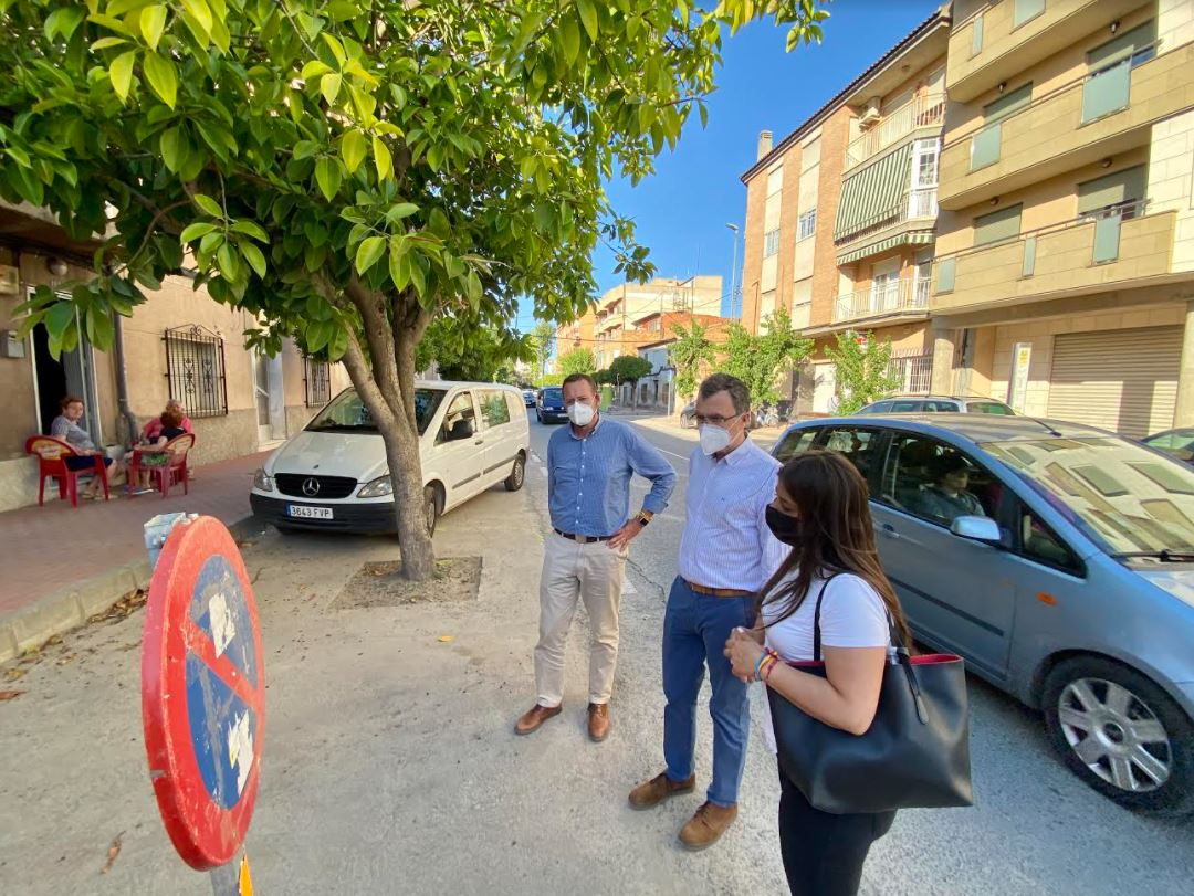 La calle Mayor de Puente Tocinos abrirá como un espacio más amable y seguro para los vecinos gracias a la iniciativa del PP