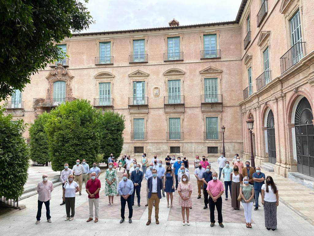 Ballesta pide a Arrimadas “coherencia política” para evitar 20 mociones de censura en Murcia