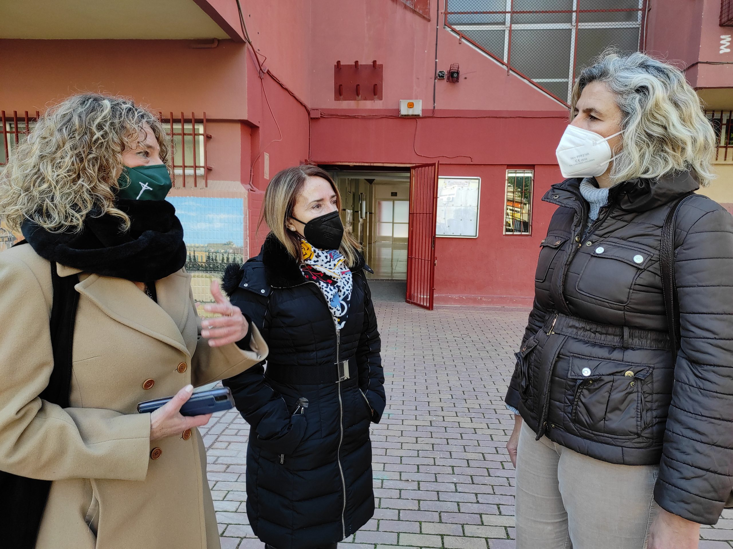 Los niños del colegio de Santiago El Mayor llevan todo el curso sin calefacción