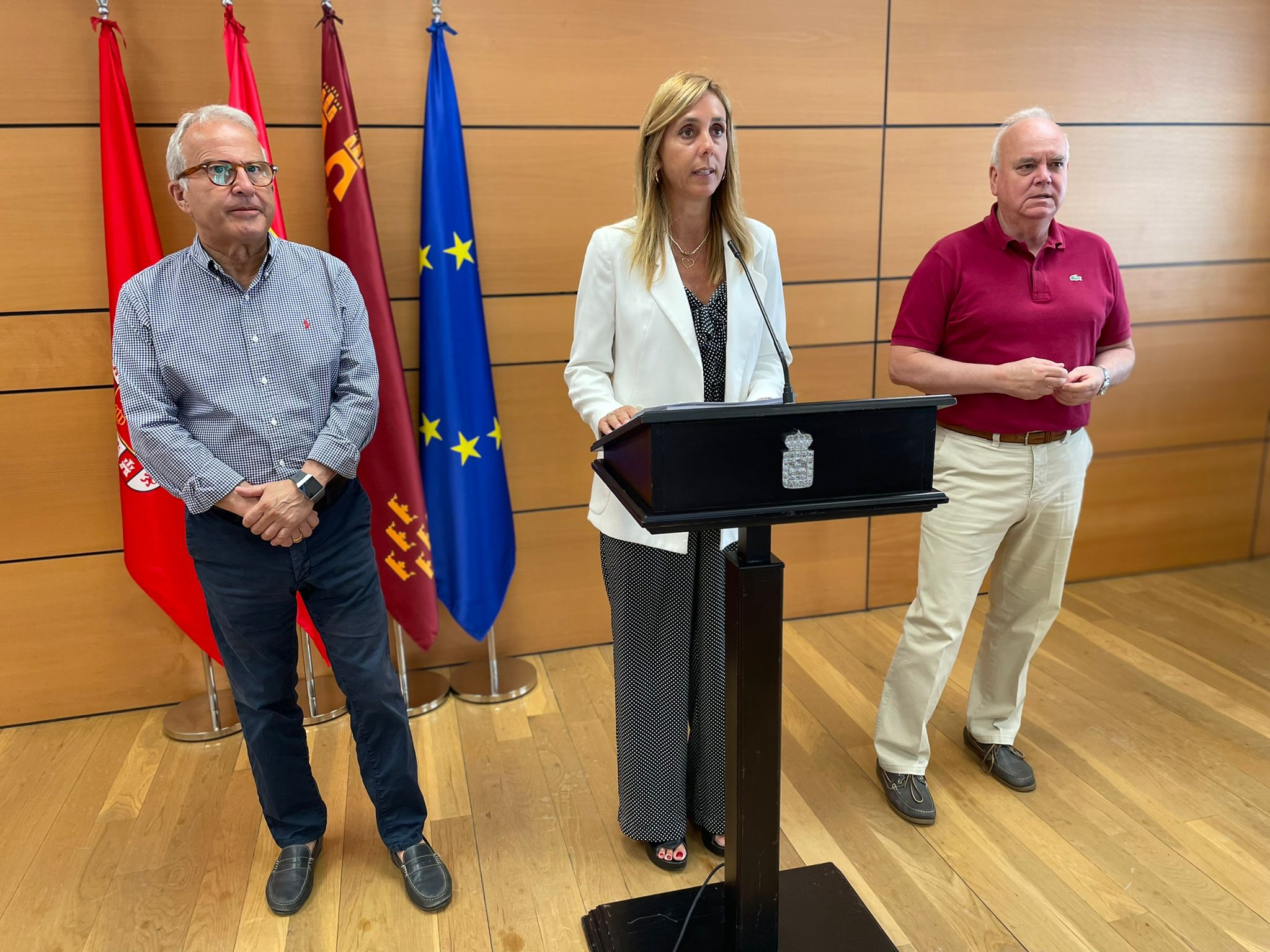PSOE y Cs recortan las ayudas sociales a 1.695 familias vulnerables del municipio