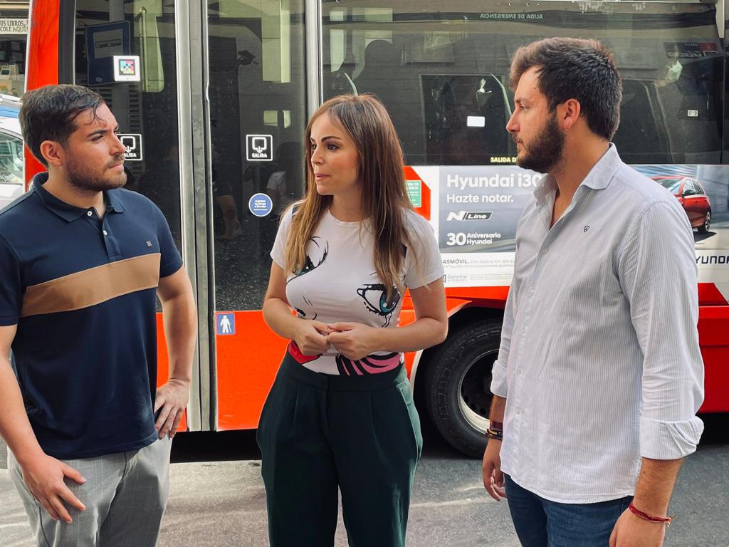 ‘Sardinas en lata’, el nuevo modelo de transporte socialista para el Campus de la Salud